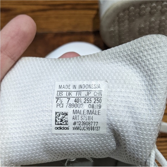 Adidas Originals White Stan Smith Sneakers - Picture 5 of 7